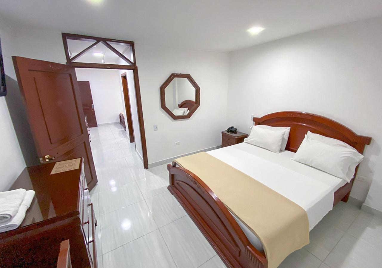 Hotel Exelsior Cúcuta Екстериор снимка