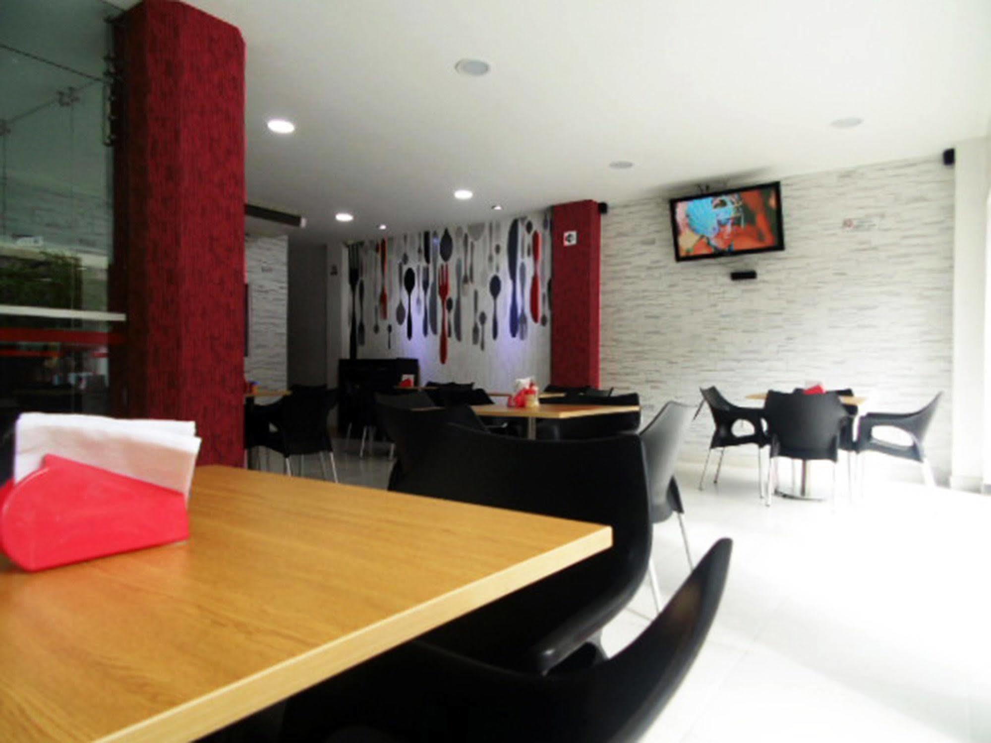 Hotel Exelsior Cúcuta Екстериор снимка